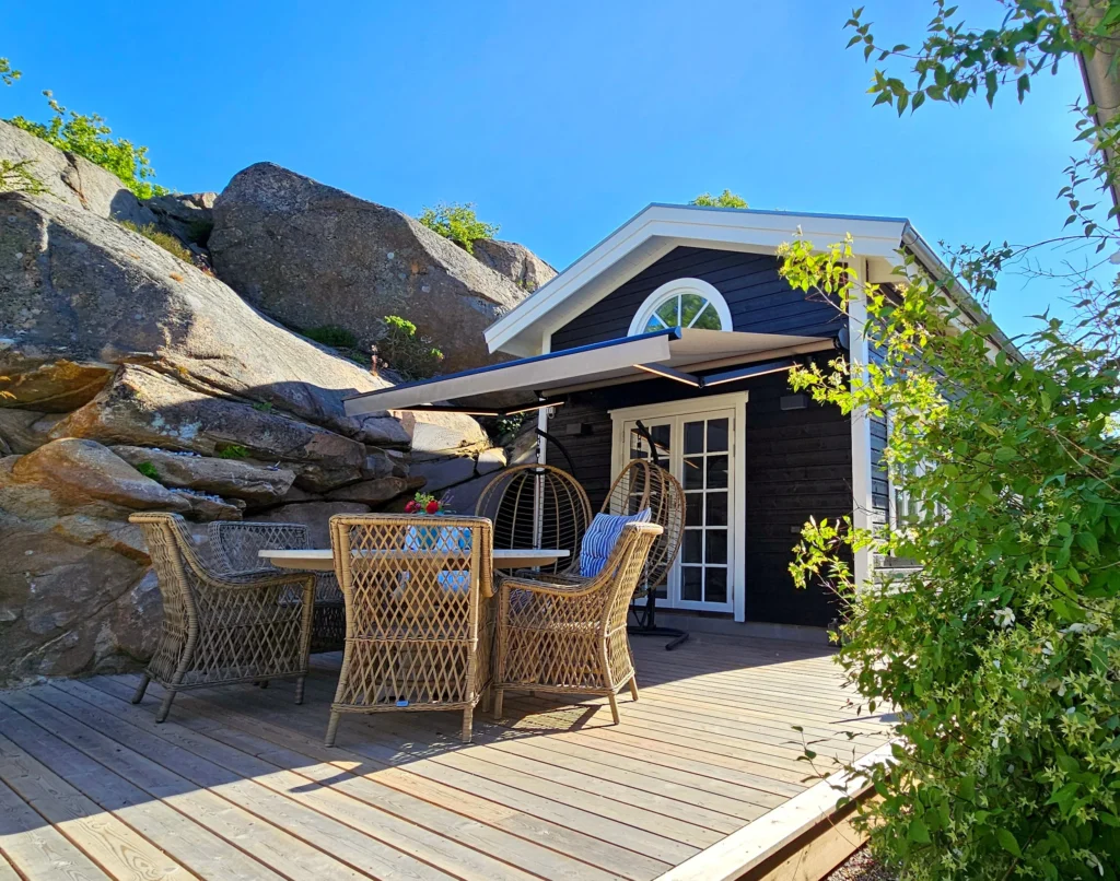 Terrassmarkis med LED-belysning som tillval