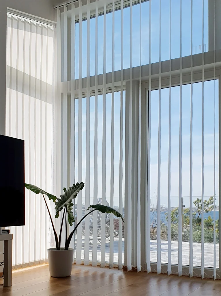 Lamellgardin, sol och bländskydd